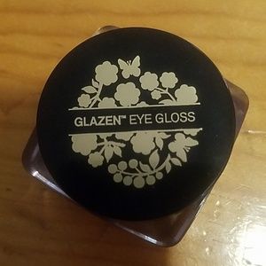 Butter London Eye Glaze in Oil Slick